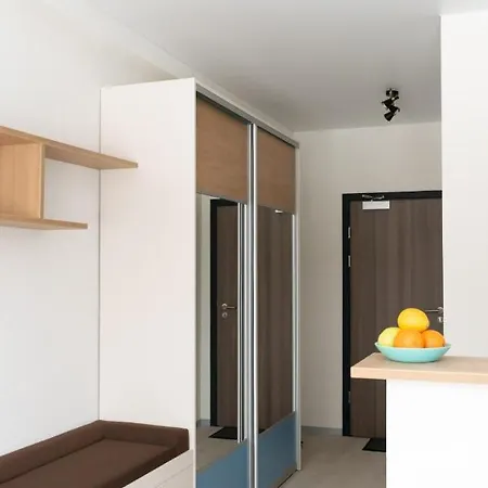 Youthments - Student Apart Otel